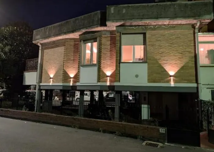 Апартаменти 3 В'яреджо