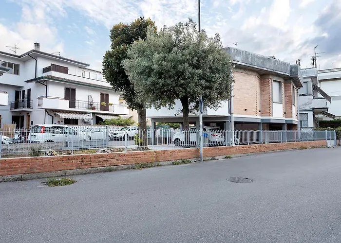 Апартаменти 3 В'яреджо